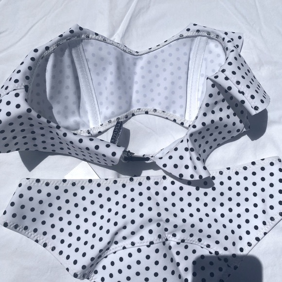 LISA MARIE FERNANDEZ**Bikini Set*Sm. $430 - Picture 8 of 11